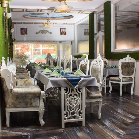 Hotel Posh Chandīgarh Exteriér fotografie