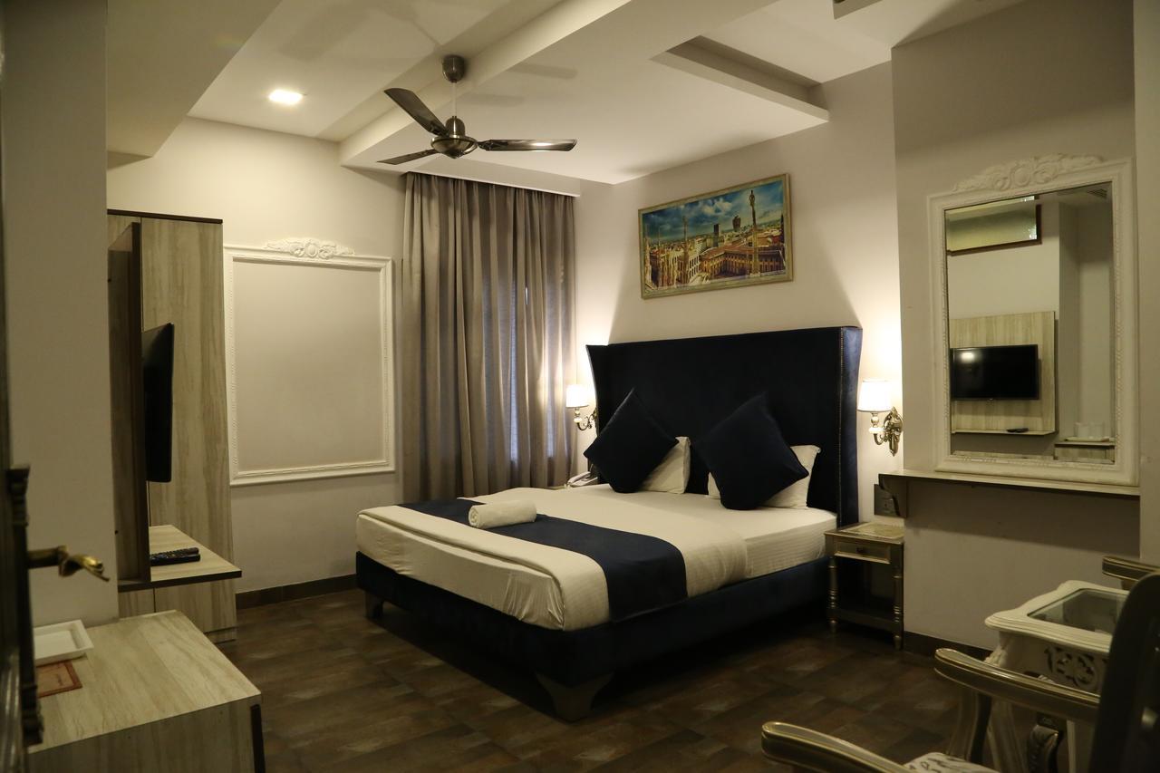 Hotel Posh Chandīgarh Exteriér fotografie