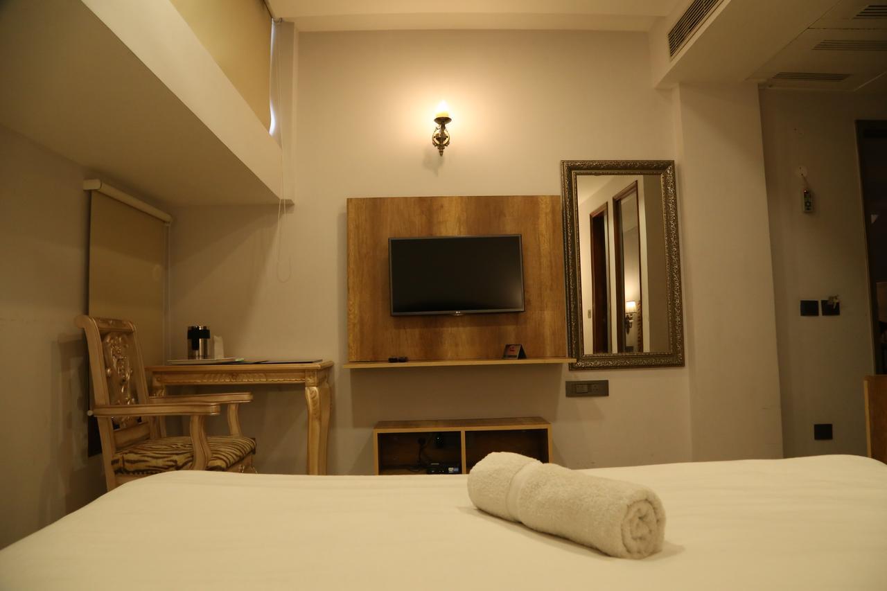 Hotel Posh Chandīgarh Exteriér fotografie