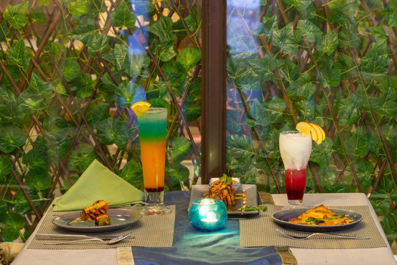 Hotel Posh Chandīgarh Exteriér fotografie